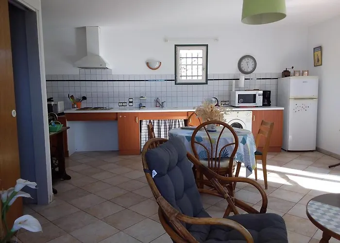 Le Du Poire Casa de Férias Molere